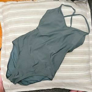 Aerie olive green swimsuit size S removable liners NWT